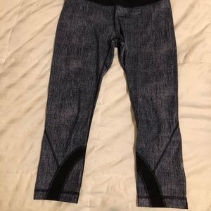 Lululemon leggings - size 6